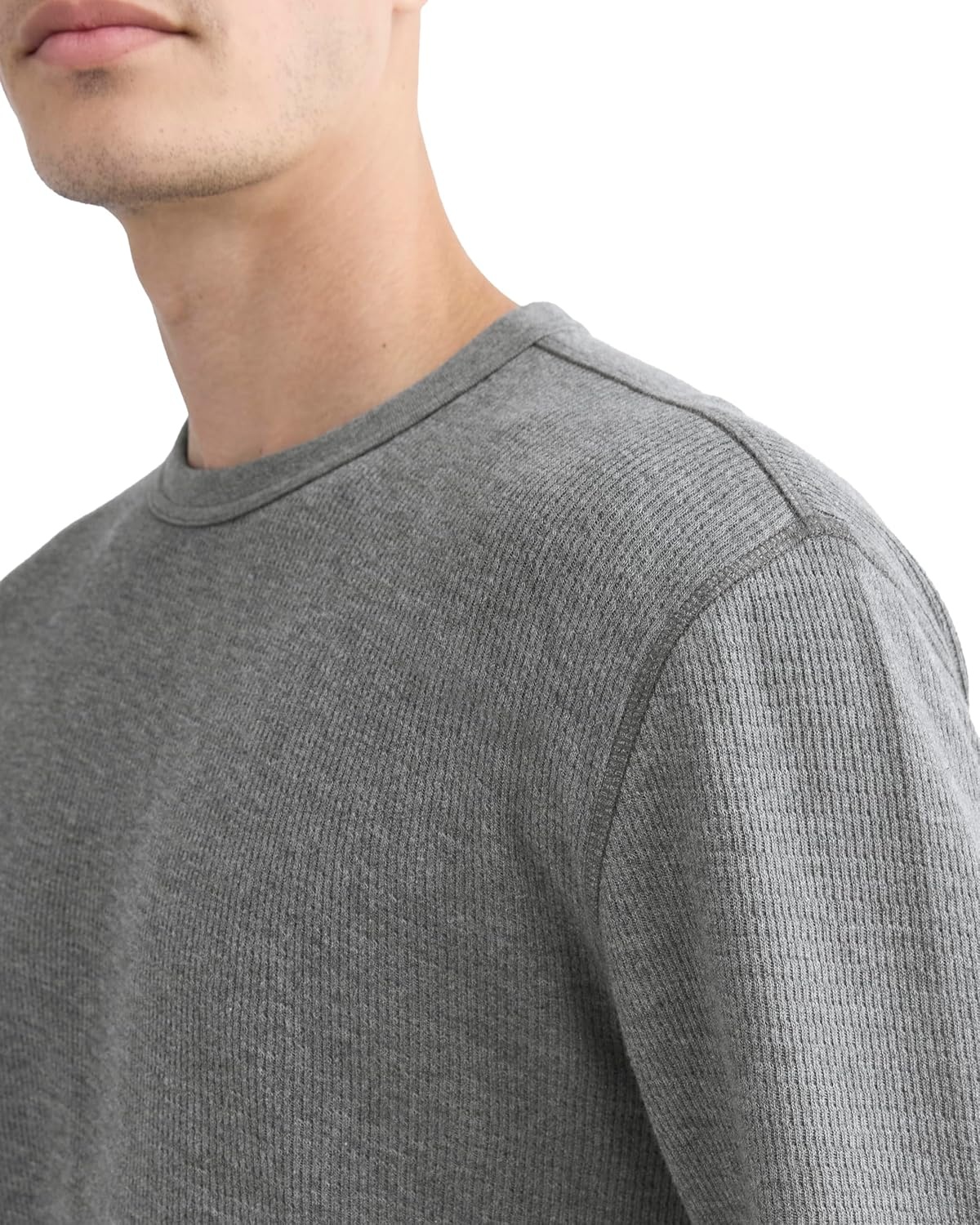 image:imageEverlane Mens Everlane Thermal Crew in Cozy WaffleHeathered Charcoal