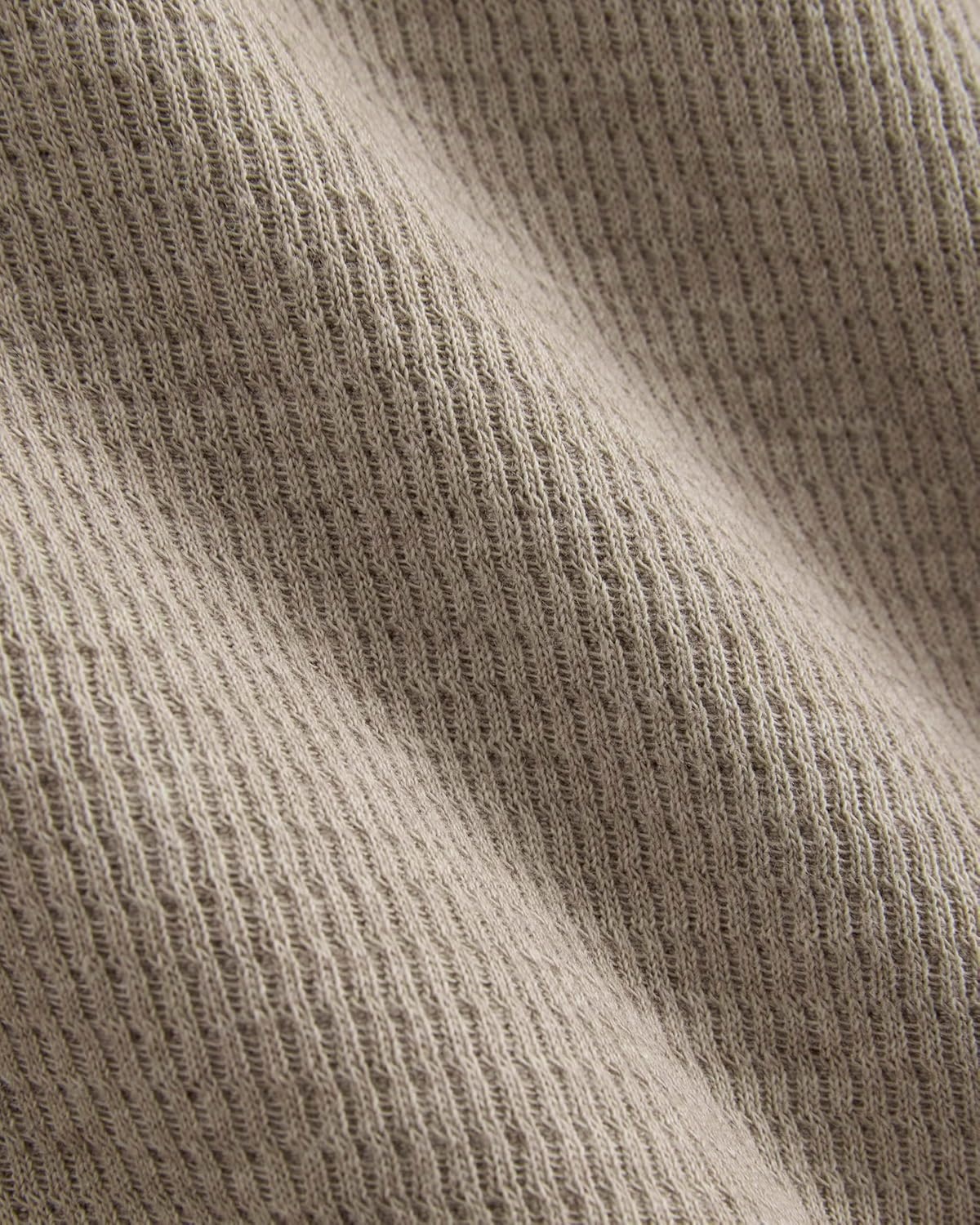 image:imageEverlane Mens Everlane Thermal Crew in Cozy WaffleHeathered Oatmeal
