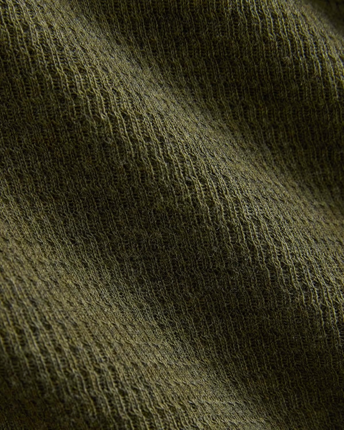 image:imageEverlane Mens Everlane Thermal Henley in Cozy WaffleHeather Beech