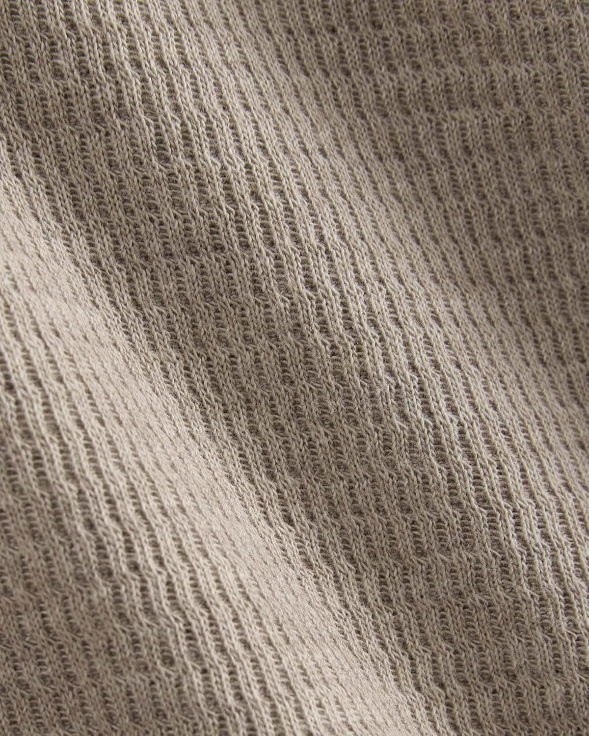 image:imageEverlane Mens Everlane Thermal Henley in Cozy WaffleHeathered Oatmeal