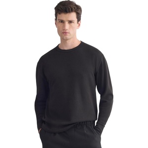 Everlane Men’s Everlane Thermal Crew in Cozy Waffle(Black)