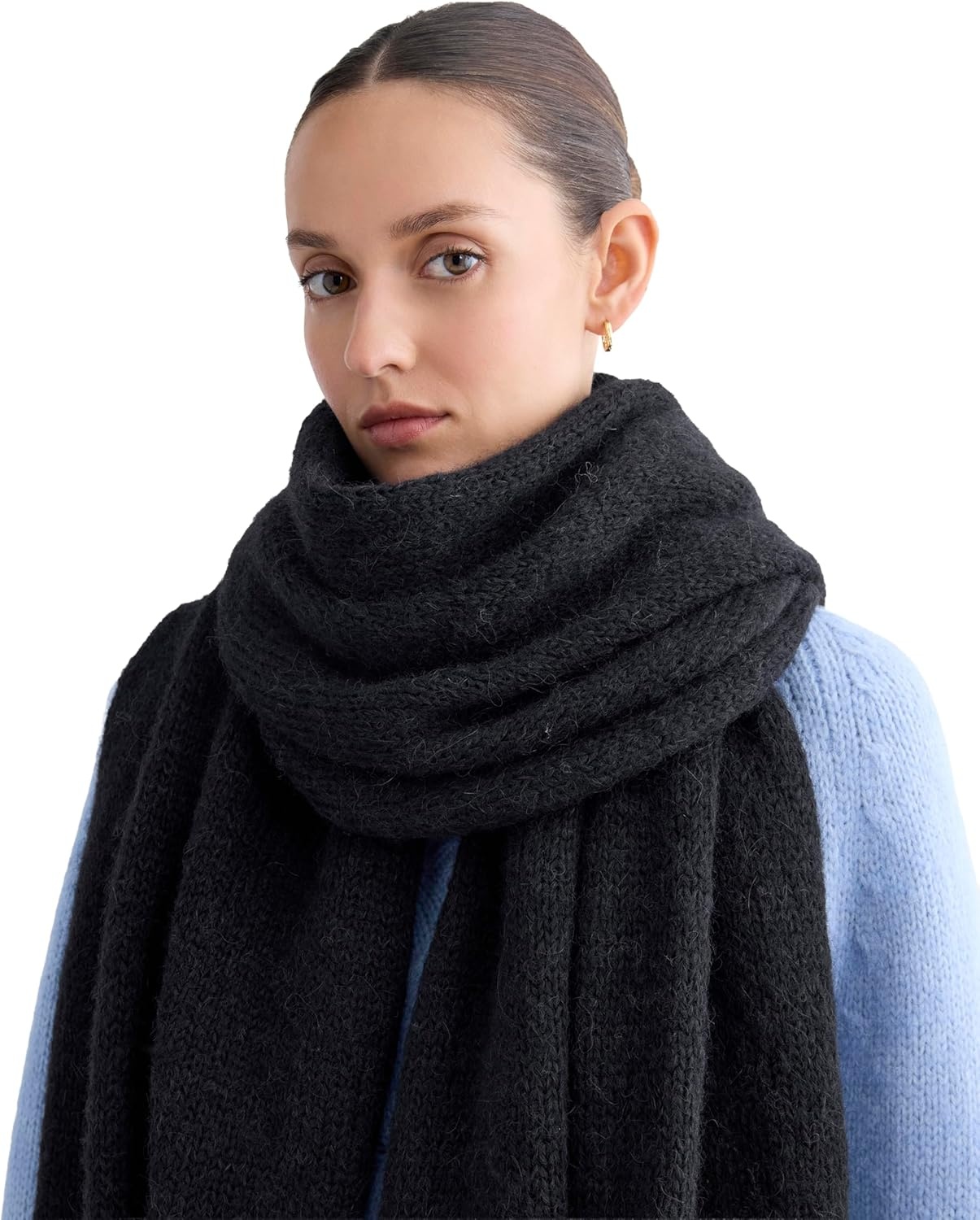 image:imageEverlane Plush Alpaca ScarfBlack Skyway