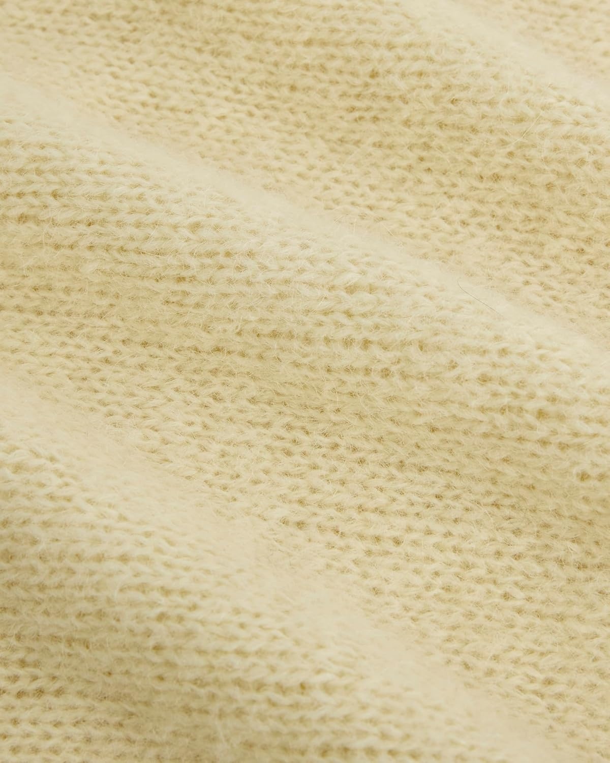 image:imageEverlane Plush Alpaca ScarfBone Black