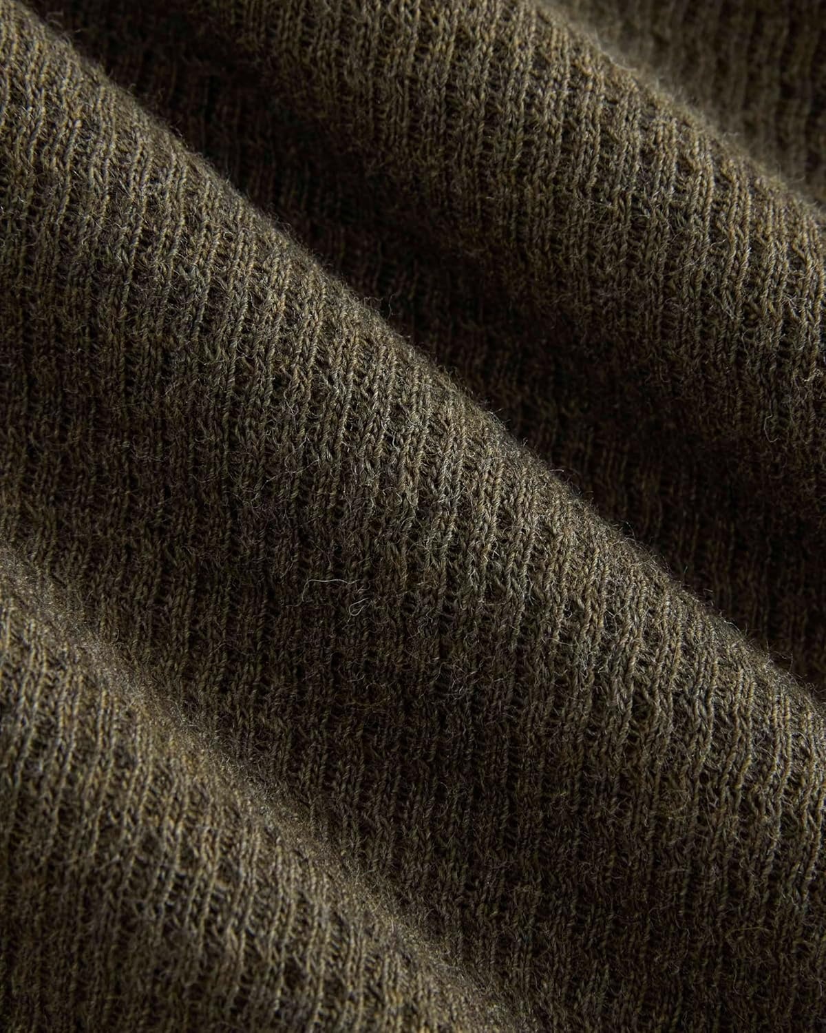 image:imageEverlane Womens Everlane Boxy Henley in Cozy WaffleHeather Beech
