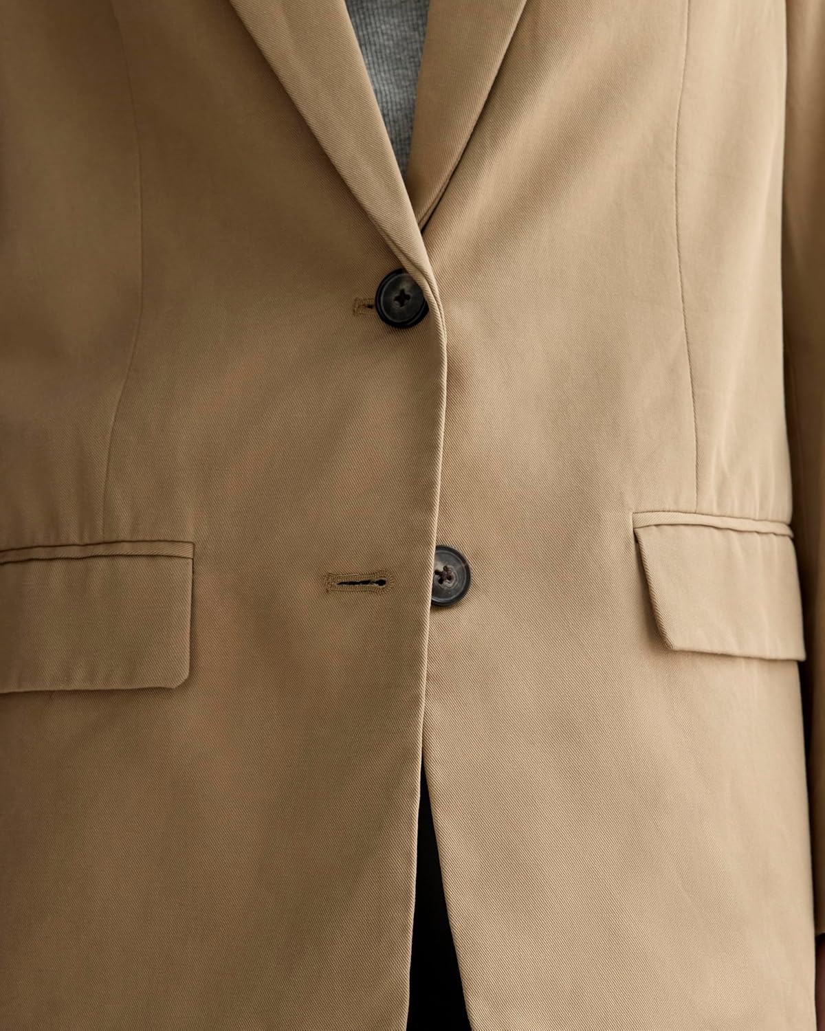 image:imageEverlane Womens The Oversized Blazer in ButtersmoothAsh Brown