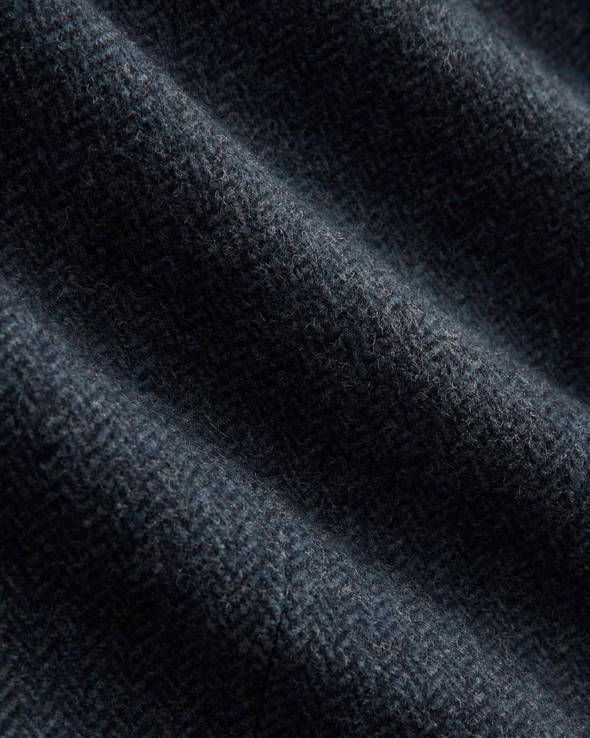 image:imageEverlane Womens The Oversized Blazer in WoolNavy Herringbone