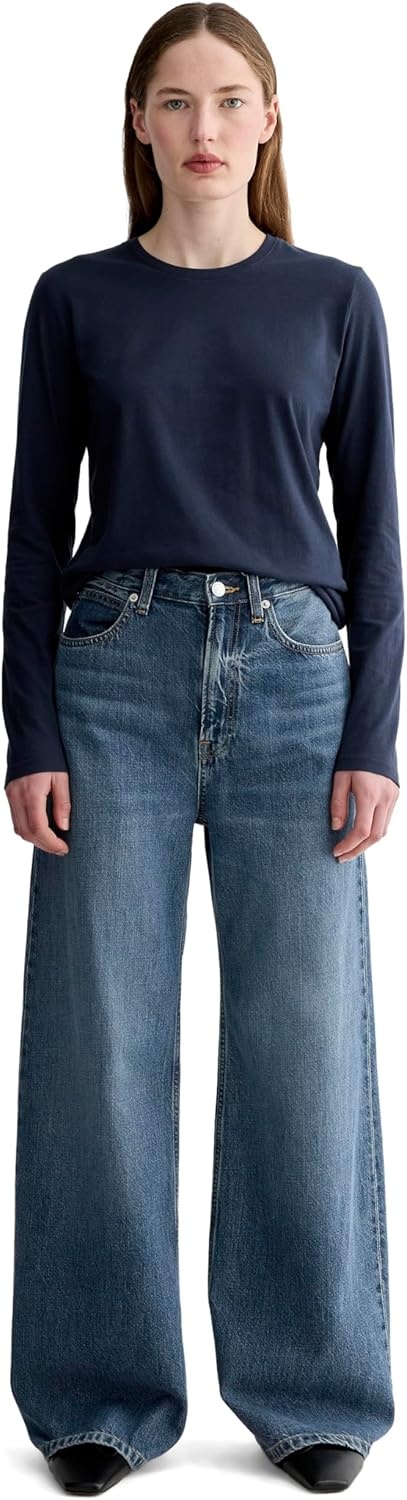 image:imageEverlane Womens The Slim LongSleeve Crew in Essential CottonNavy