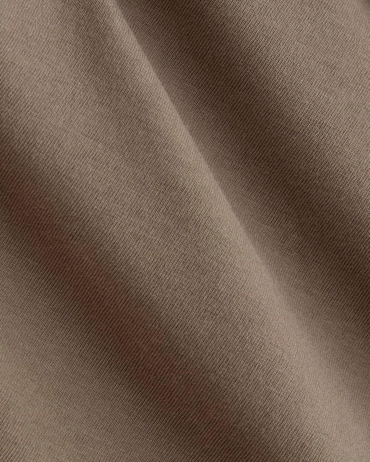 image:imageEverlane Womens The Slim VNeck Tee in Essential CottonClay