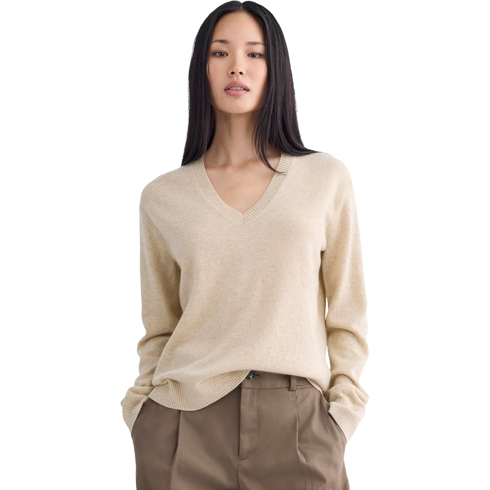 image:imageEverlane Womens Everlane The Classic V in CashmereHeather Light Camel